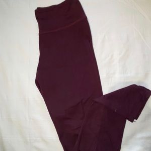 American eagle burgundy leggings